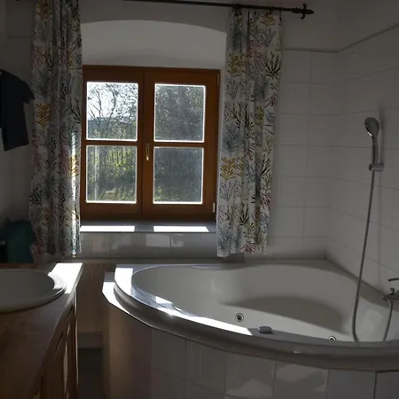 Sunflower Cottage, Austria * Dienersdorf