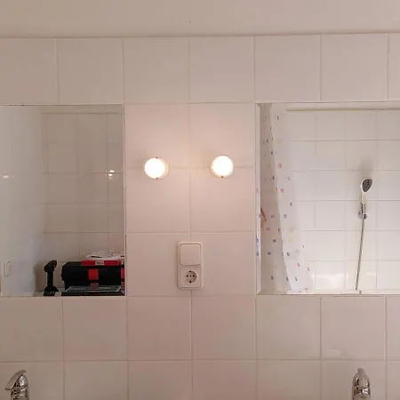 Sunflower Cottage, Austria Apartmán *