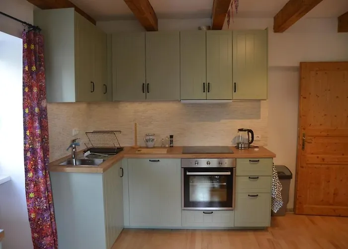 Sunflower Cottage, Austria Apartment