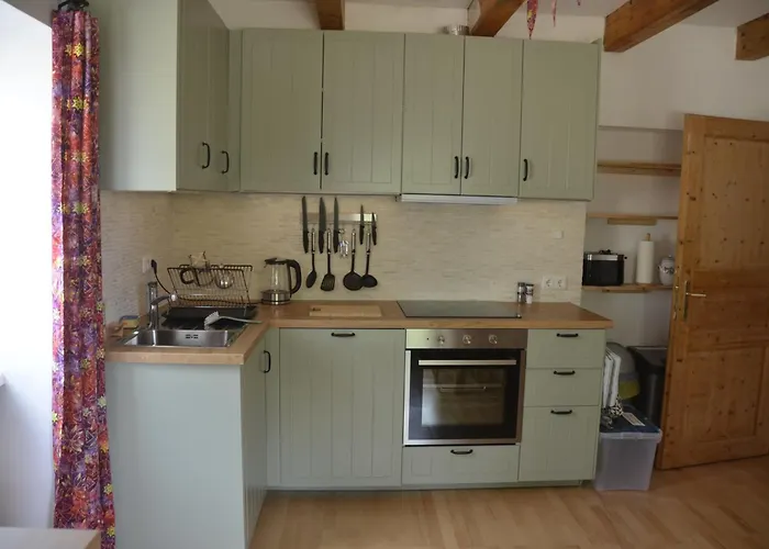 Sunflower Cottage, Austria Apartment