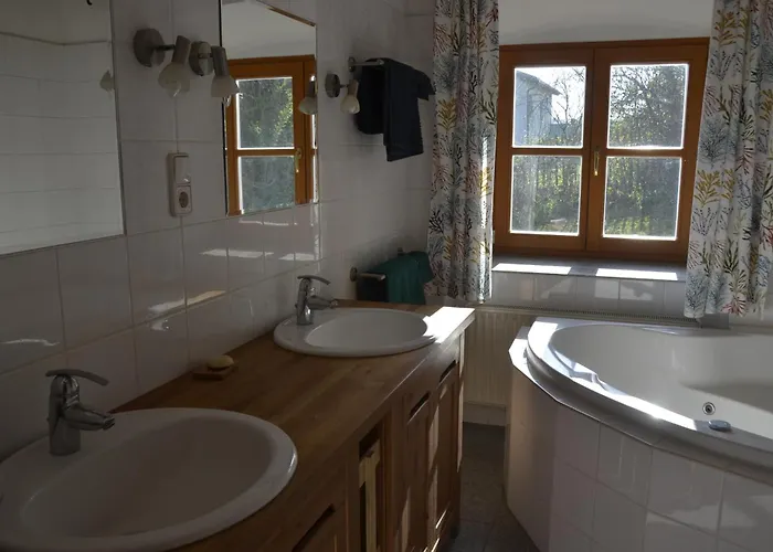 Sunflower Cottage, Austria *